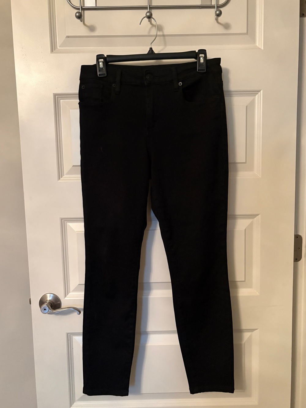 STS Blue high rise black stretch jeans size 29